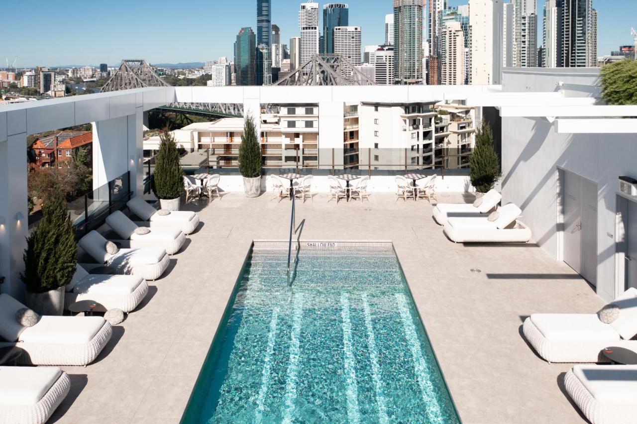 Hotel X Brisbane Fortitude Vly, Vignette Collection By Ihg Fortitude Valley Exterior foto The rooftop pool at The Standard, East Village